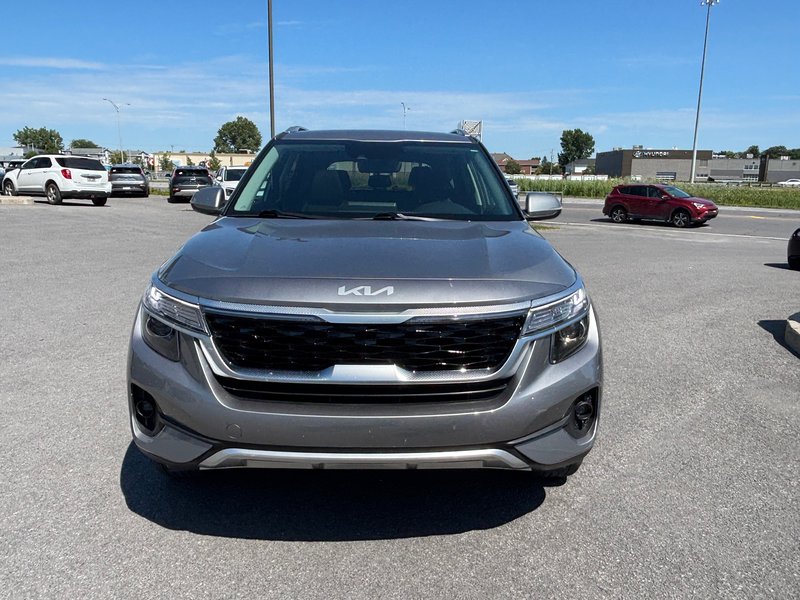 2022 Kia Seltos EX AWD + Sunroof + Leather + Carplay
