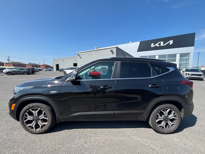 Kia Seltos EX 2023 Toit ouvrant - Volant chauffant - Sièges chauffants