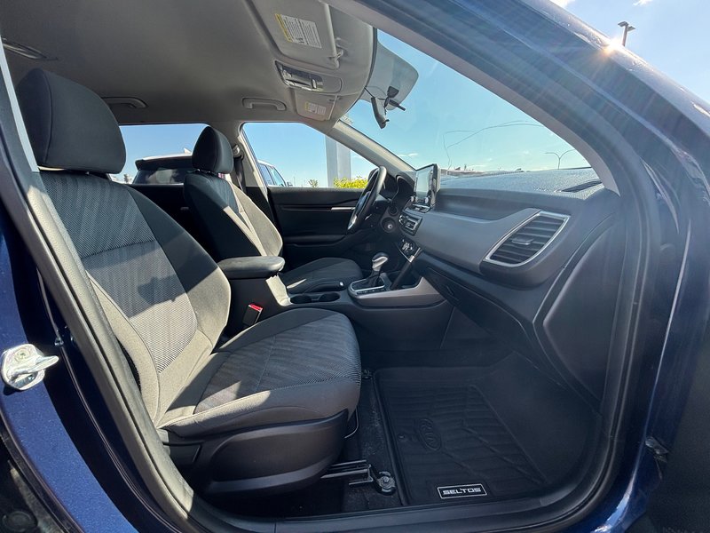 Kia Seltos LX 2023 Sièges chauffants - Détecteur d'angles morts - Apple Car Play