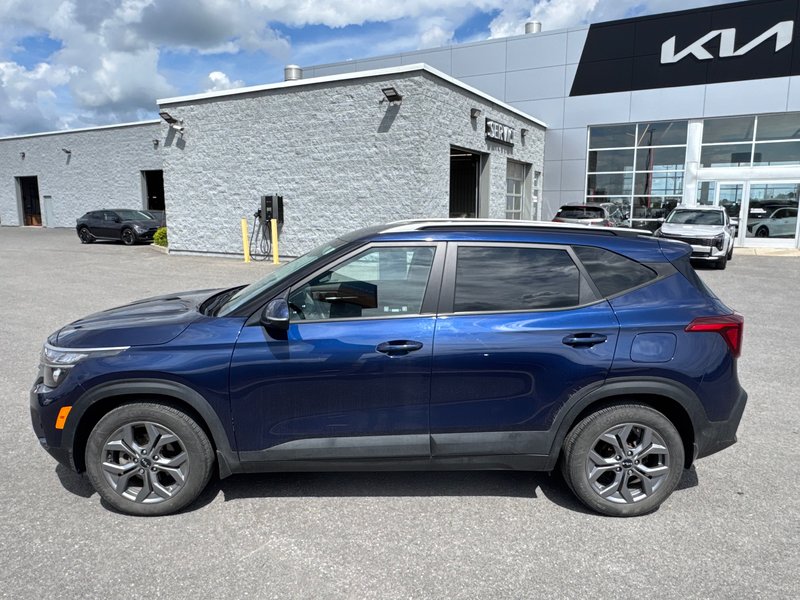 2024 Kia Seltos LX Heated seats + Backup camera + CarPlay