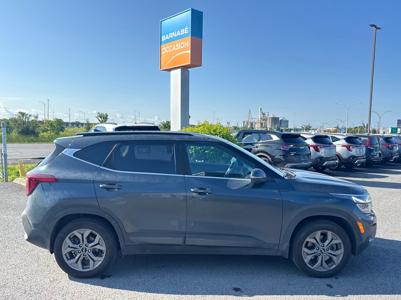 2025 Kia Seltos EX AWD + Sunroof + Leather + Rearview Camera