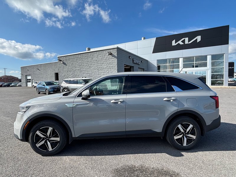 2022 Kia Sorento LX Premium Blind spot detector + Carplay + 7 passangers