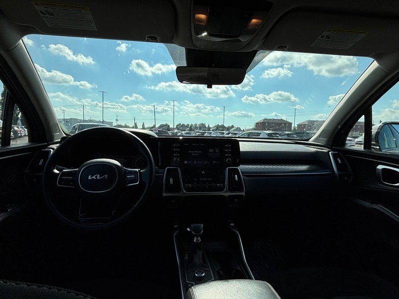 2022 Kia Sorento LX Premium Blind spot detector + Carplay + 7 passangers