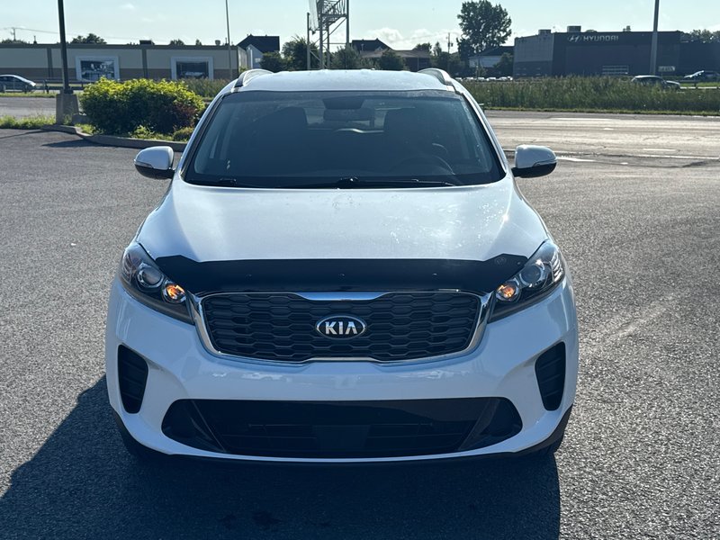 2020 Kia Sorento  AWD + 7 PASSENGERS + BACKUP CAMERA