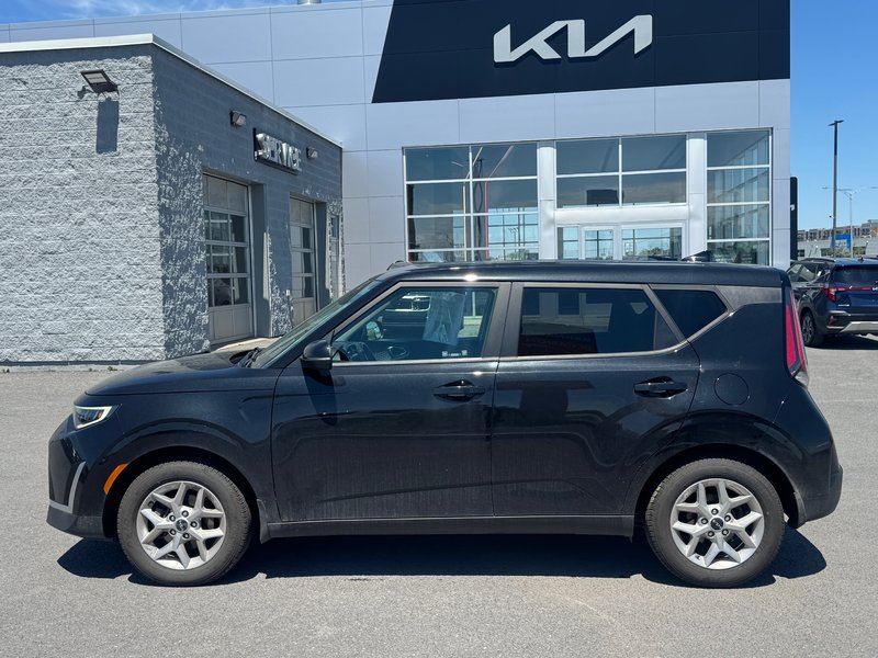 2023 Kia Soul EX Heated seats + Back up Camera