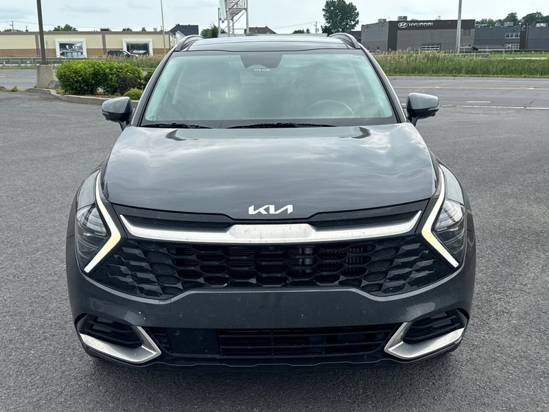 2024 Kia Sportage Plug-In Hybrid SX AWD + Sunroof + Leather + Backup camera
