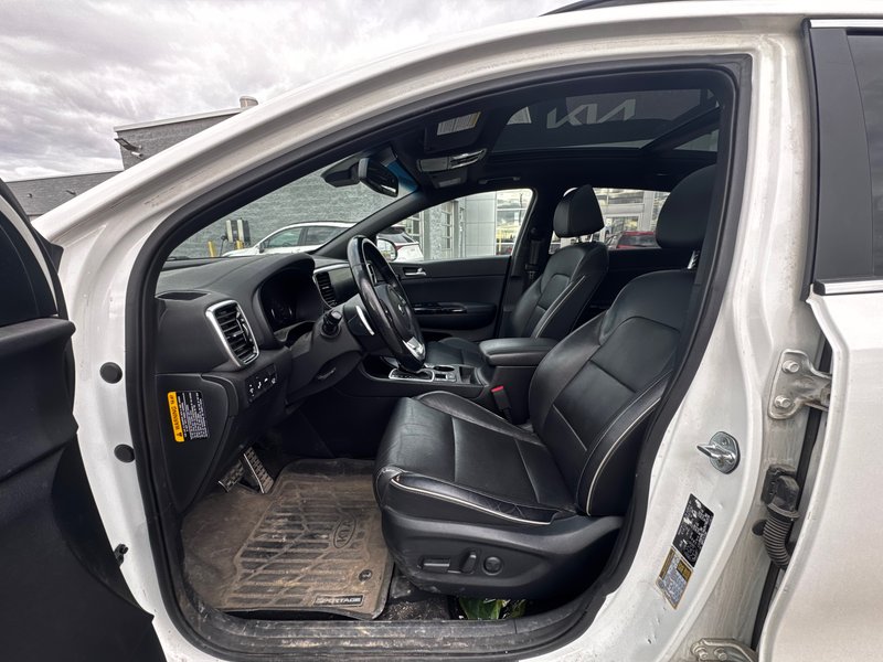 Kia Sportage SX 2022 AWD + Toit ouvrant + Cuir + Camera de recul
