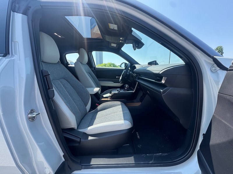 2023 Mazda MX-30 EV GT 100% electric + Carplay  + Heated seats