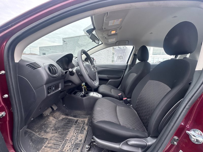 2023 Mitsubishi Mirage es A/C + Bluetooth