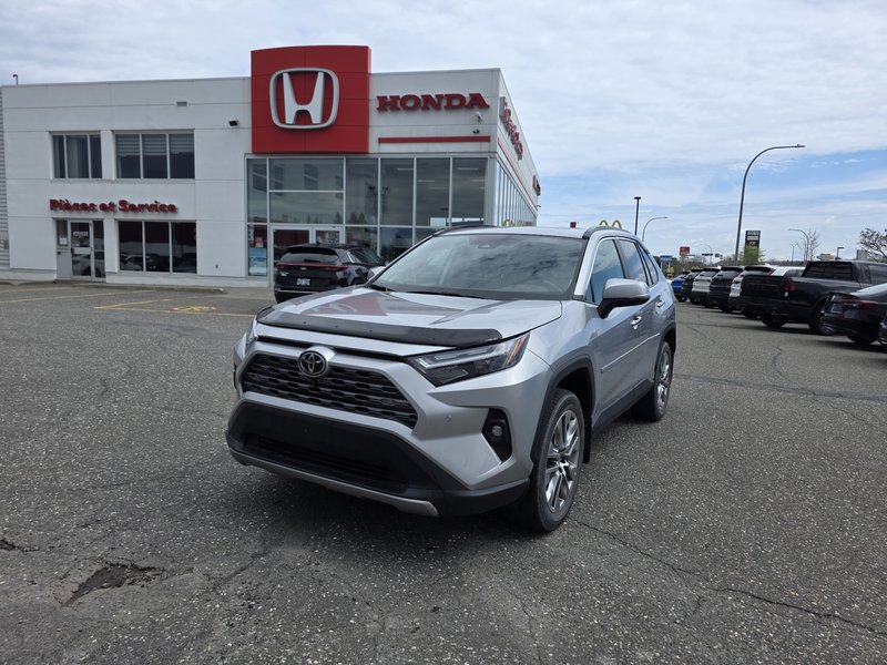 Toyota RAV4 Limited 2022 à Rivière-du-Loup, Québec