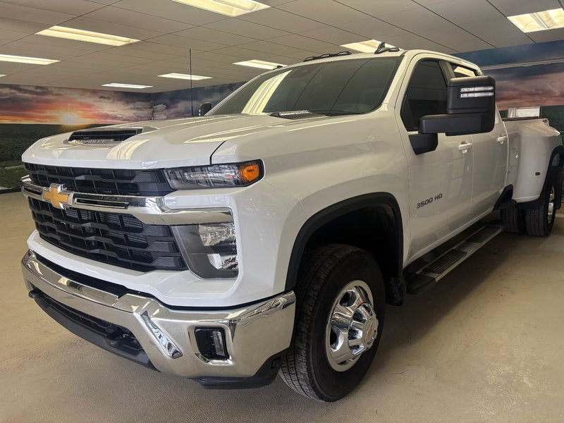 2024 Chevrolet Silverado 3500 LT