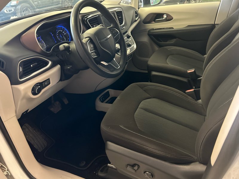 Chrysler Grand Caravan SXT SXT 2023