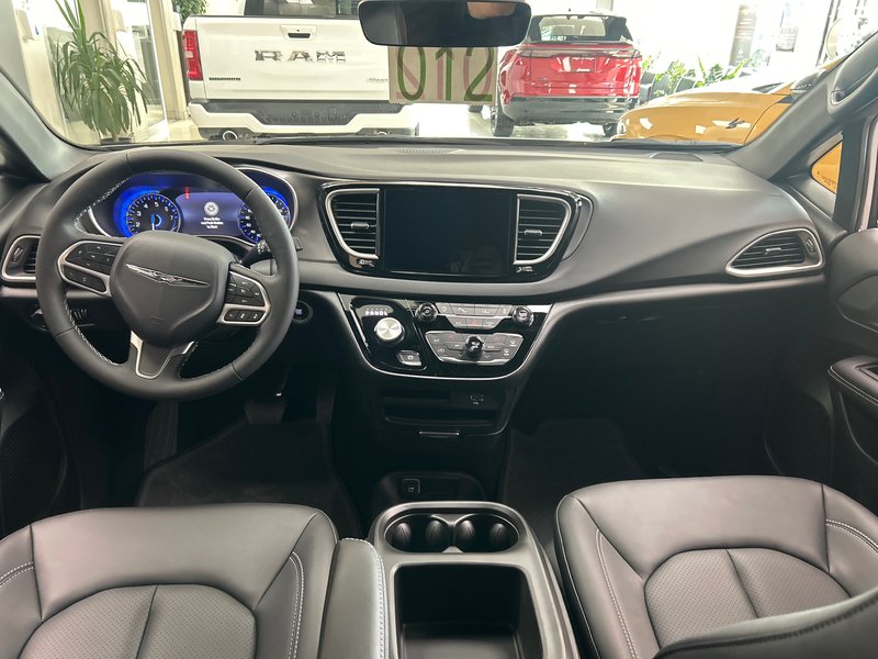 Chrysler Grand Caravan SXT 2026