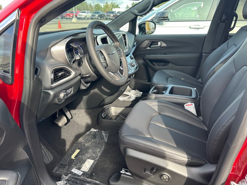 2026 Chrysler GRAND CARAVAN SXT