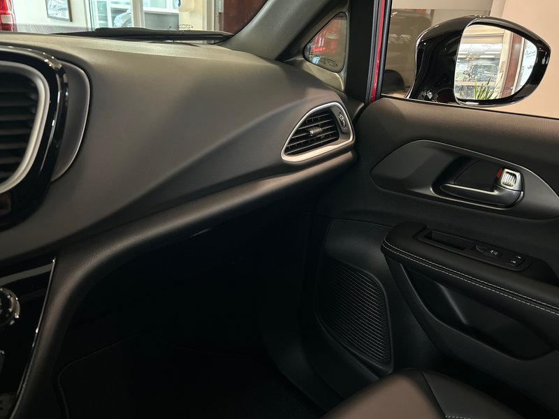 Chrysler Grand Caravan SXT 2026