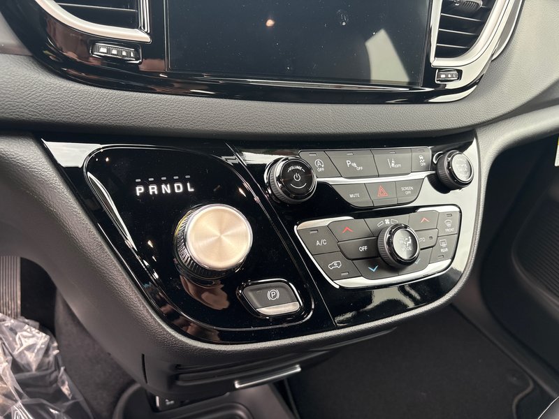 2026 Chrysler Grand Caravan SXT