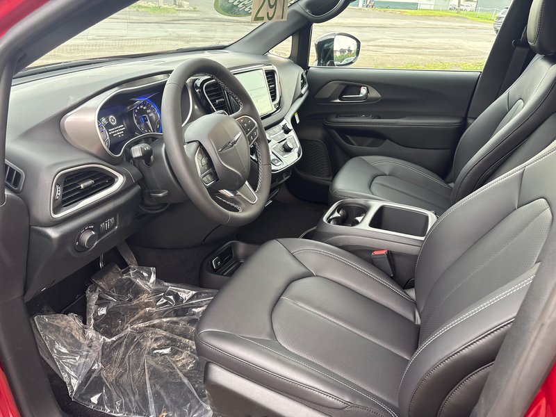2026 Chrysler Grand Caravan SXT