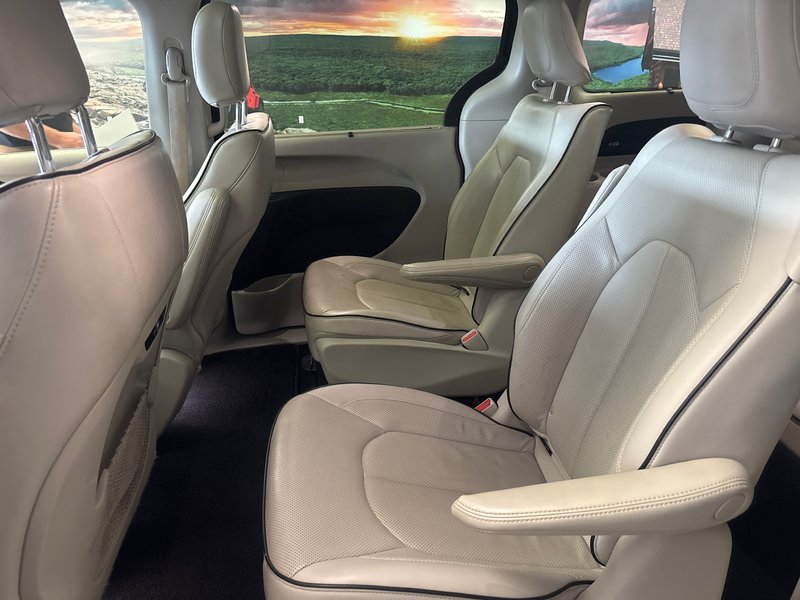 Chrysler PACIFICA HYBRID LIMITED Limited 2021