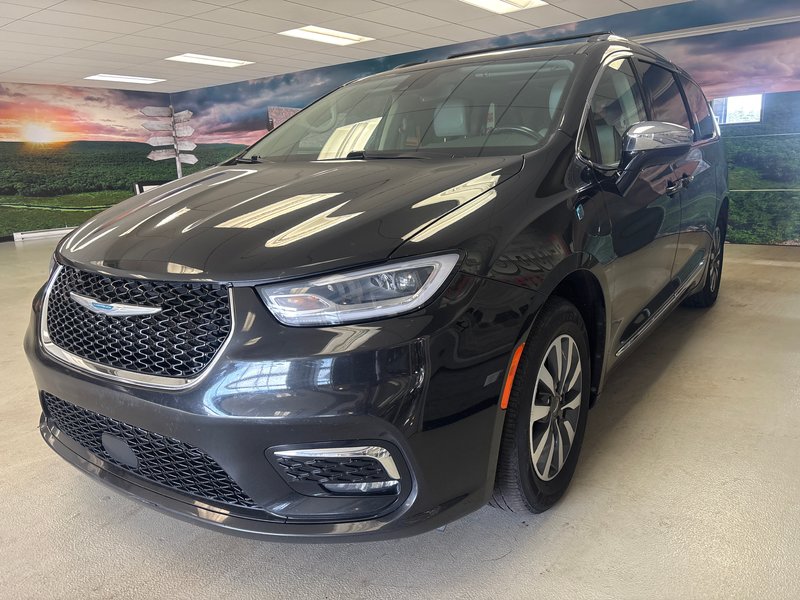 Chrysler PACIFICA HYBRID LIMITED Limited 2021