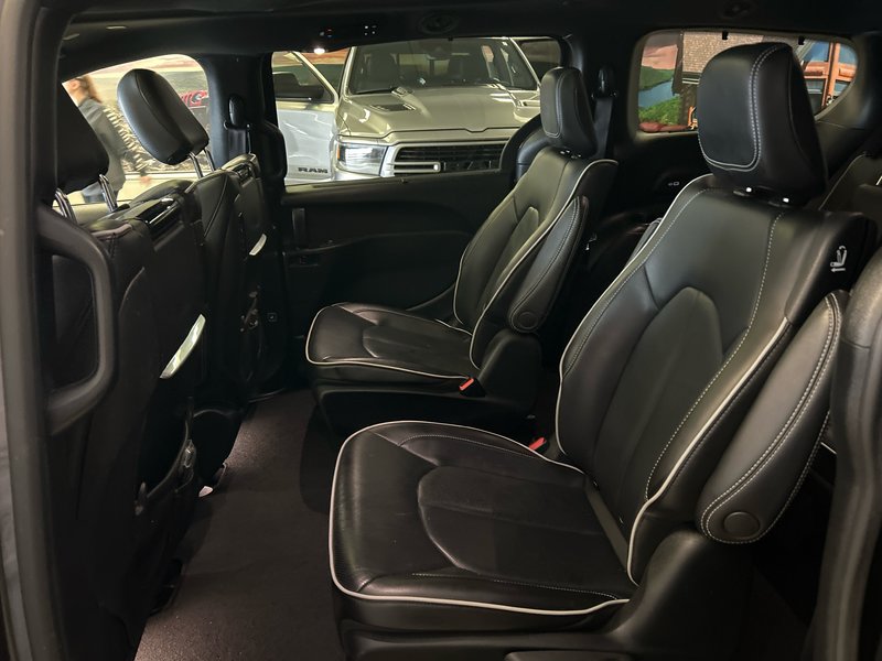 2022 Chrysler PACIFICA LIMITÉE