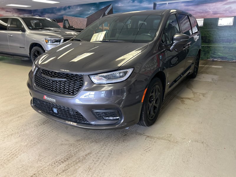 2022 Chrysler PACIFICA LIMITÉE