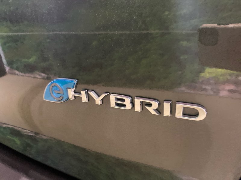 Chrysler Pacifica Hybrid Touring L 2022 SIÈGES CUIR CHAUFFANTS À L'AVANT +VOLANT * DÉMARREUR À DISTANCE * ÉCRAN 10.1''