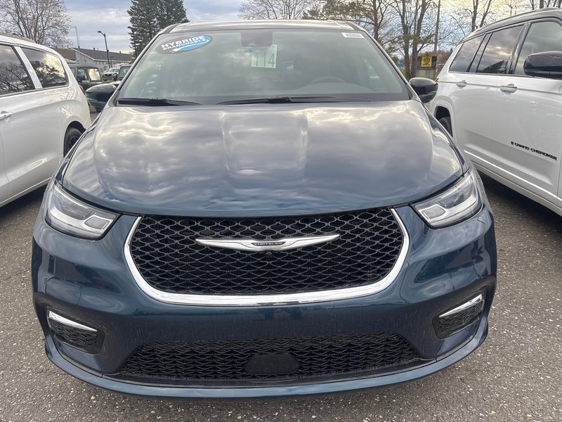 Chrysler Pacifica Hybrid SELECT 2025