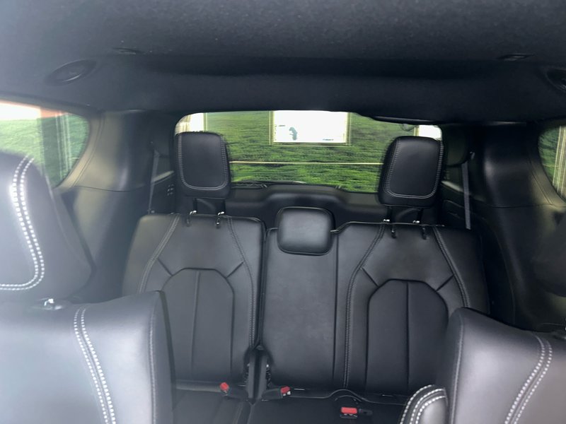 Chrysler Pacifica Hybrid SELECT 2025
