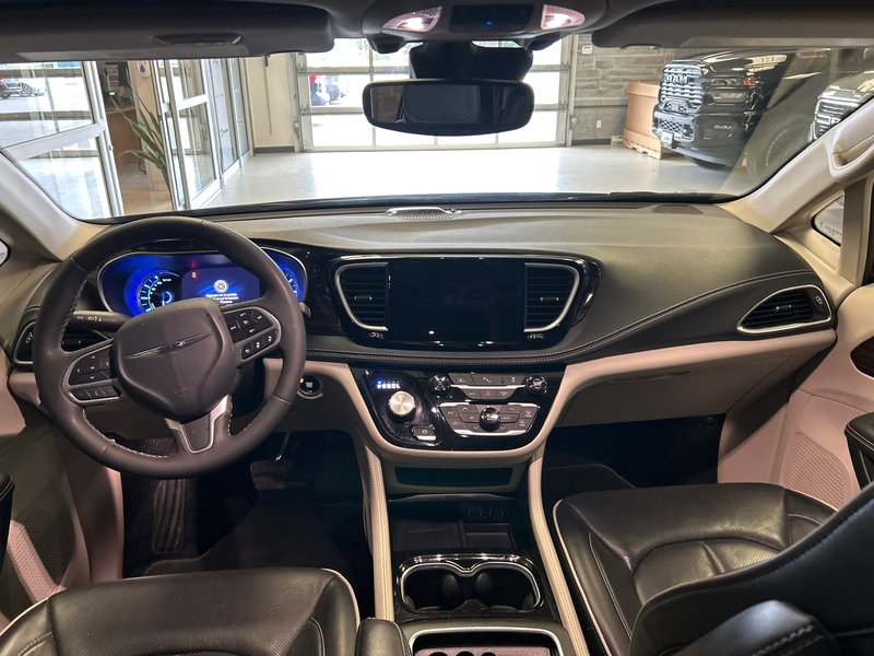 2023 Chrysler Pacifica LIMITÉE