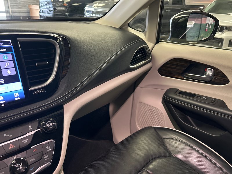 2023 Chrysler Pacifica LIMITÉE