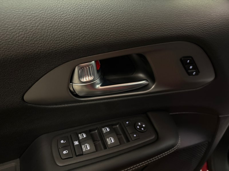 Chrysler Pacifica SELECT AWD 2027