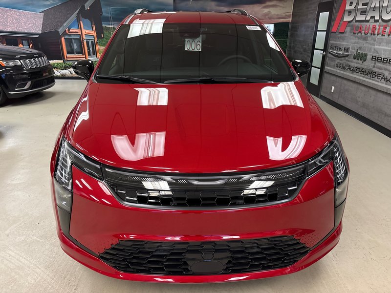 Chrysler Pacifica SELECT AWD 2027