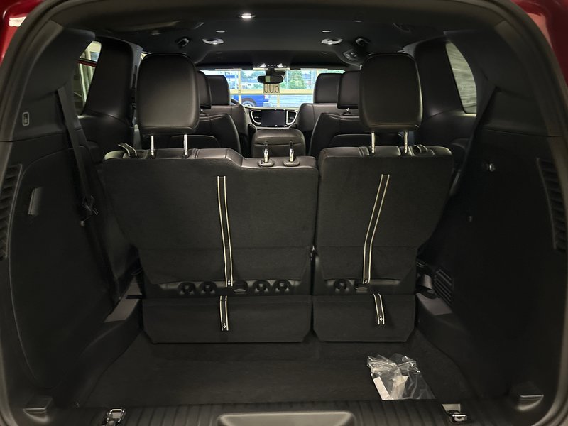 Chrysler Pacifica SELECT AWD 2027