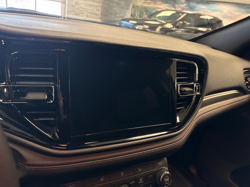 Dodge Durango GT 2025 ENSEMBLE REMORQUAGE * CONTRÔLE DE FREIN * SIÈGES ET VOLANT CHAUFFANTS