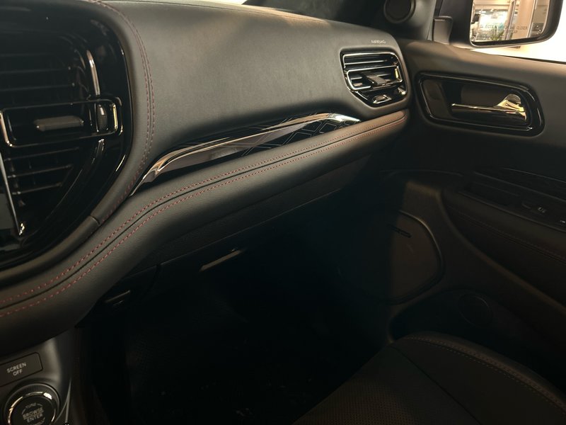 Dodge Durango GT HEMI V8 PREMIUM 2026 SIÈGES AVANT CHAUF. VENTILÉS* SIÈGES CHAUF. 2E RANGÉE* ENSEMBLE TOW`NGO* ENSEMBLE BLACK TOP 2.0*
