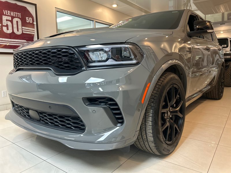 Dodge Durango GT HEMI V8 PREMIUM 2026 SIÈGES AVANT CHAUF. VENTILÉS* SIÈGES CHAUF. 2E RANGÉE* ENSEMBLE TOW`NGO* ENSEMBLE BLACK TOP 2.0*