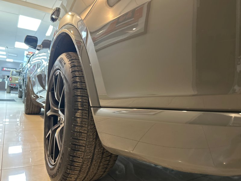 Dodge Durango GT HEMI V8 PREMIUM 2026 SIÈGES AVANT CHAUF. VENTILÉS* SIÈGES CHAUF. 2E RANGÉE* ENSEMBLE TOW`NGO* ENSEMBLE BLACK TOP 2.0*