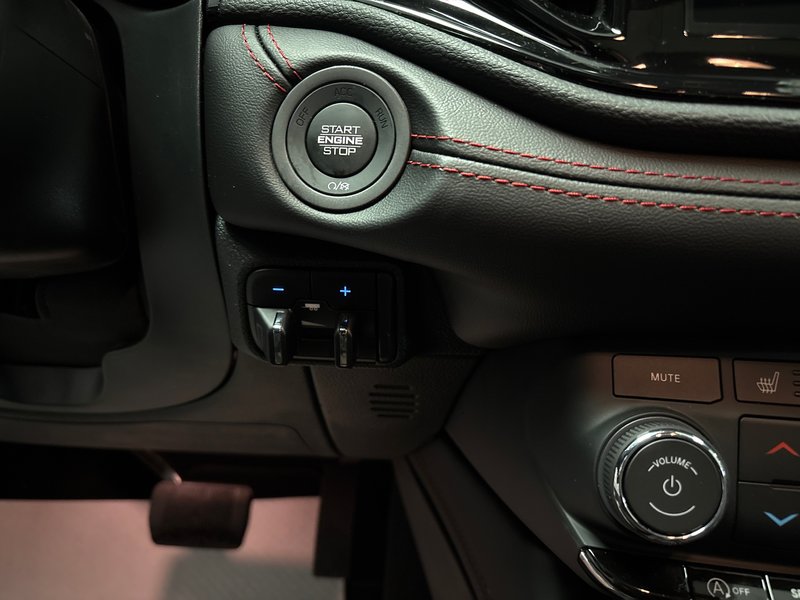 Dodge Durango GT PLUS 2026 ENSEMBLE BLACKTOP* SIÈGES AVANT ET ARRIÈRE CHAUF.* SIÈGES AVANT VENTILÉS* FREIN DE REMORQUE