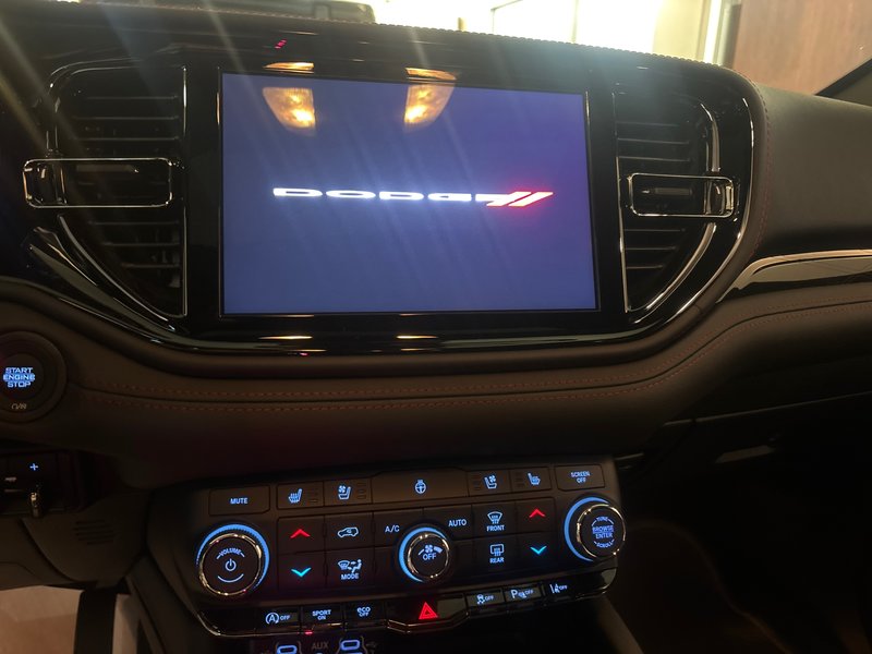 Dodge Durango GT PLUS 2026 3.6L PENTASTAR* SIÈGES AVANT ET 2E RANGÉE CHAUF.* DÉMARREUR* VOLANT CHAUF.* BLACKTOP 2.0* 6 PLACES*