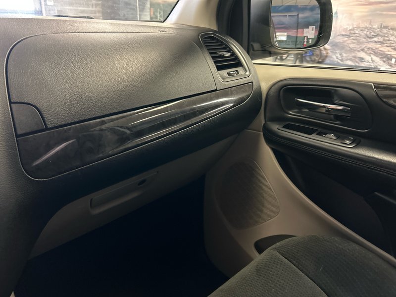 2015 Dodge GR CARAVAN Canada Value Package