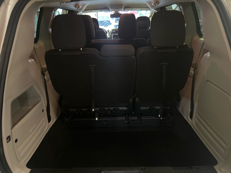 2020 Dodge Grand Caravan SE SE