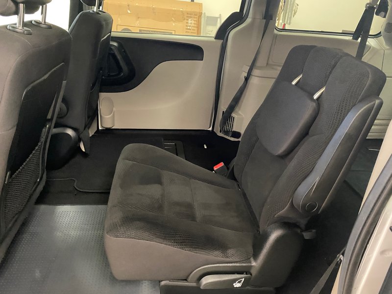 Automobiles Guy Beaudoin In Laurier Station 2018 Dodge Grand Caravan Crew 15033a - Seat Covers For 2018 Dodge Caravan