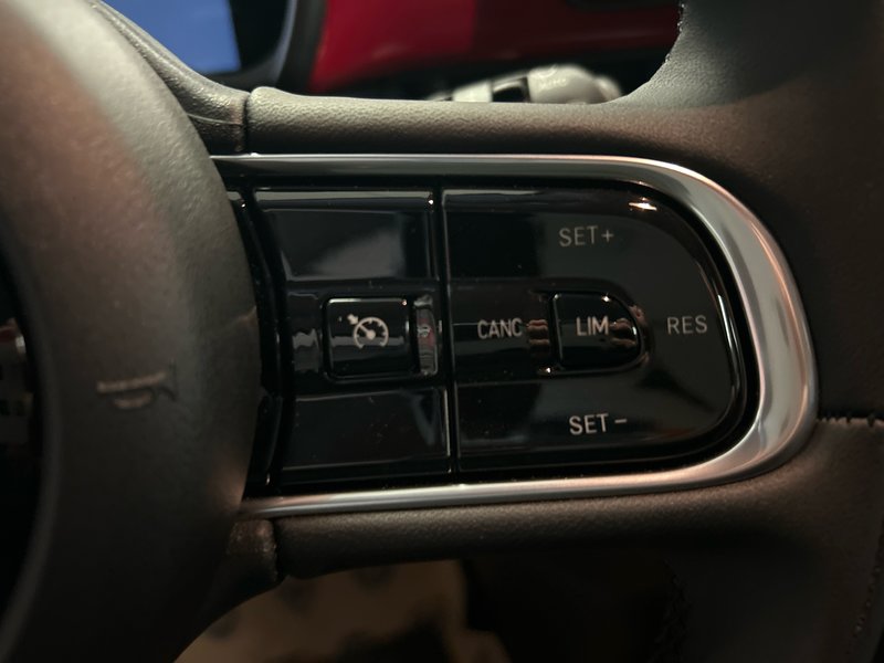 Fiat 500e RED 2025 100% ÉLECTRIQUE * SIÈGES AVANT CHAUFFANTS