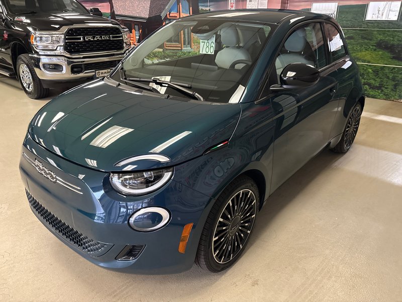 Fiat 500e POP 2026 SIÈGES CHAUF.* RÉGULATEUR DE VITESSE* SELECTEUR E-MODE* CARPLAY/ANDROID AUTO* 230 KM D'AUTONOMIE