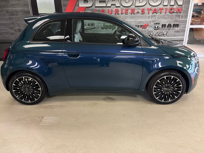 Fiat 500e POP 2026 SIÈGES CHAUF.* RÉGULATEUR DE VITESSE* SELECTEUR E-MODE* CARPLAY/ANDROID AUTO* 230 KM D'AUTONOMIE