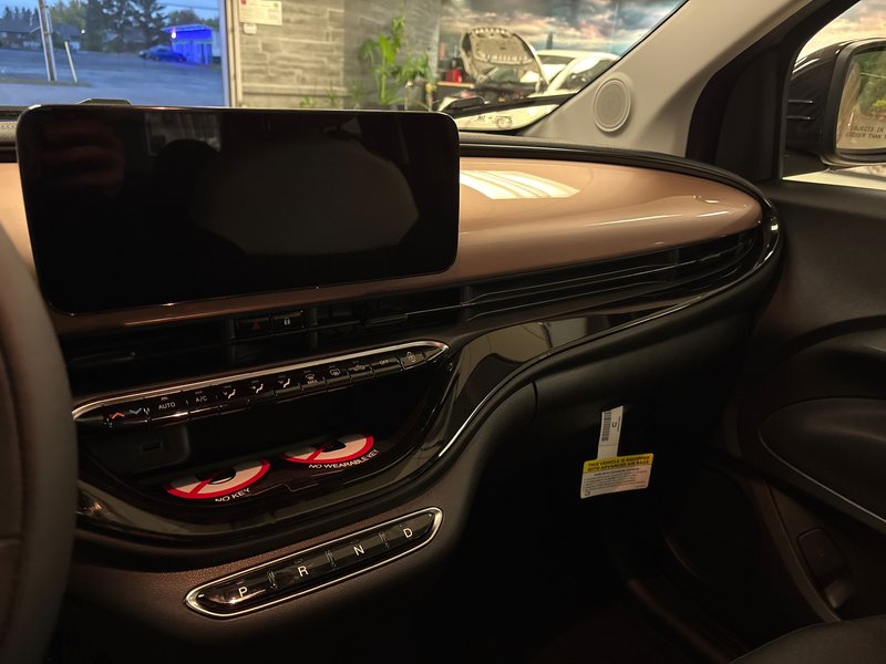 Fiat 500e POP 2026 SIÈGES CHAUF.* RÉGULATEUR DE VITESSE* SELECTEUR E-MODE* CARPLAY/ANDROID AUTO* 230 KM D'AUTONOMIE