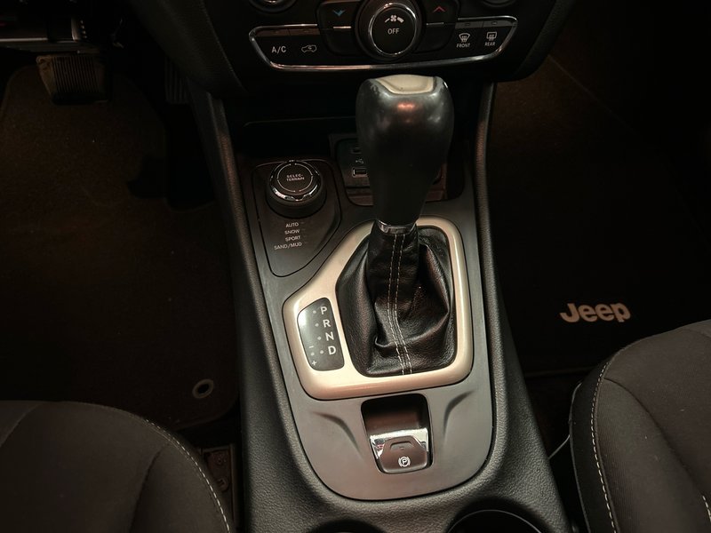 Jeep CHEROKEE LATITUDE North 2015