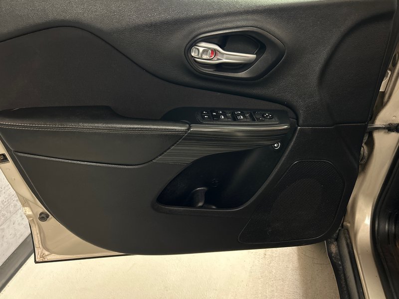 Jeep CHEROKEE LATITUDE North 2015