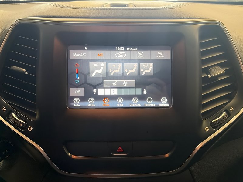 2019 Jeep Cherokee North