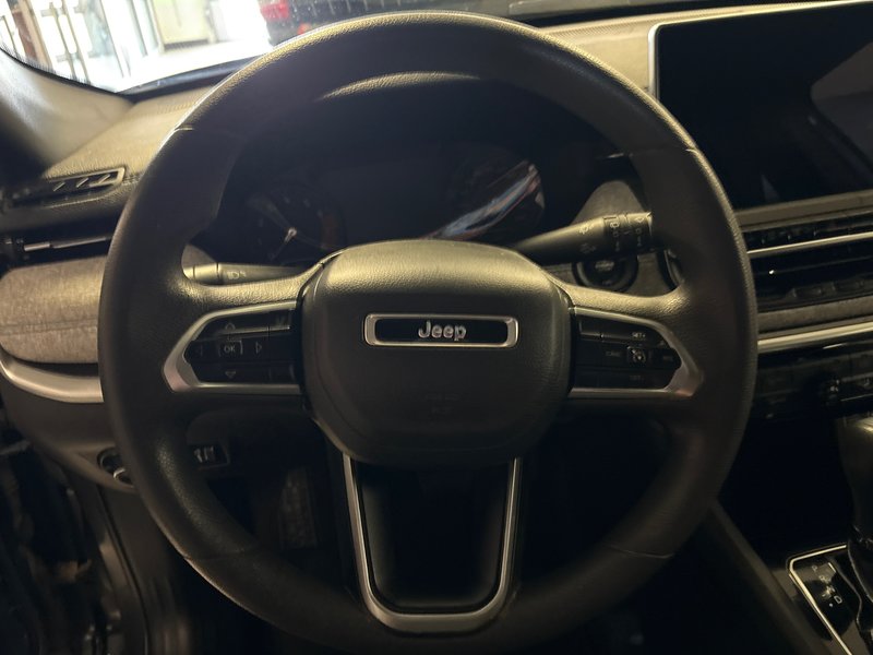 2023 Jeep Compass Sport